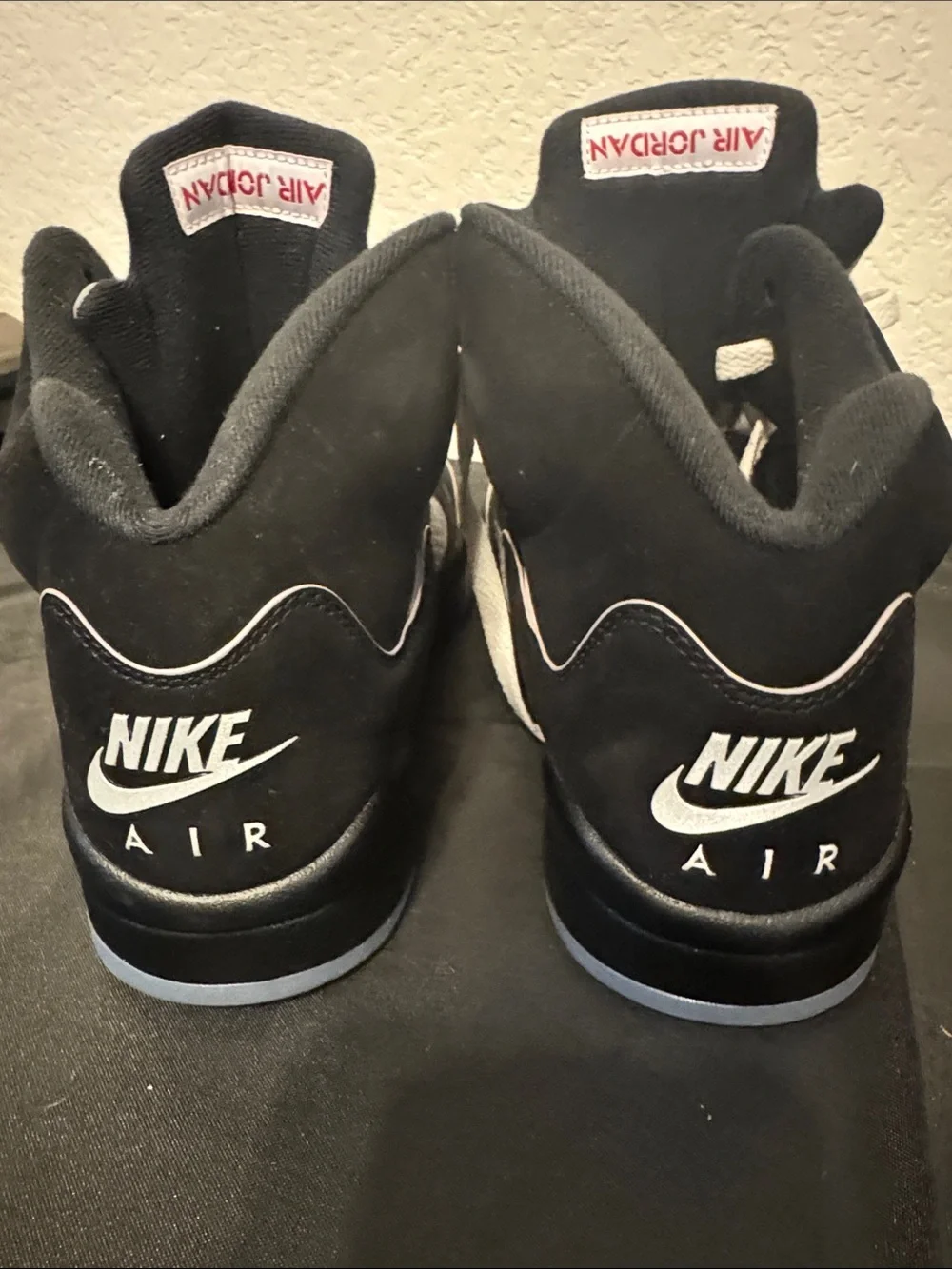 Jordan Retro 5 Black Metallic 2025 High-Top Sneakers